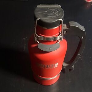 Duluth Trading Drink Tanks 64oz Growler